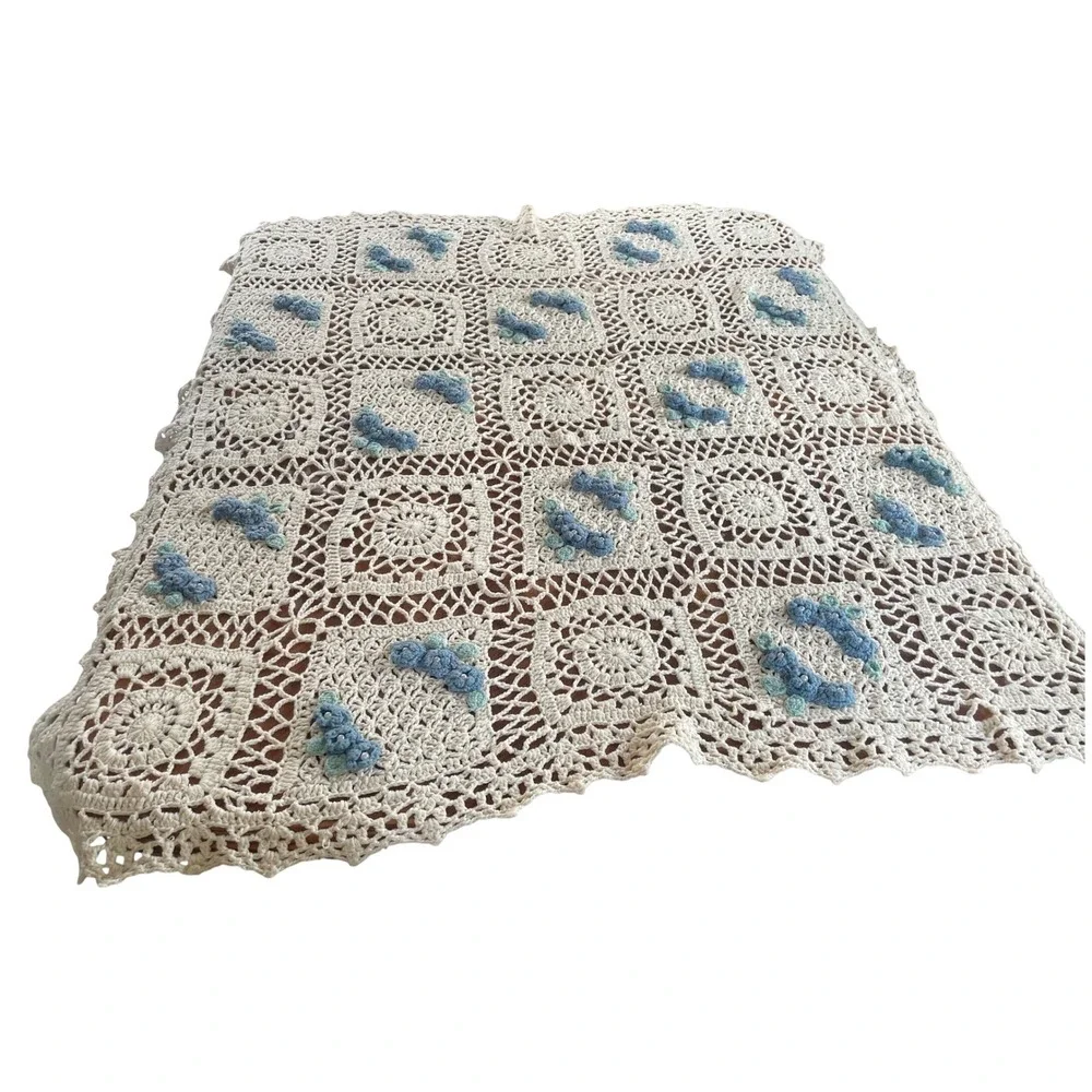 Vintage Style Crochet Throw Blanket 51x48 Cream Blue 3D Floral Pearl Accents